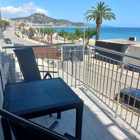 Estudio Con Impresionantes Vistas Al Mar Бланес Экстерьер фото